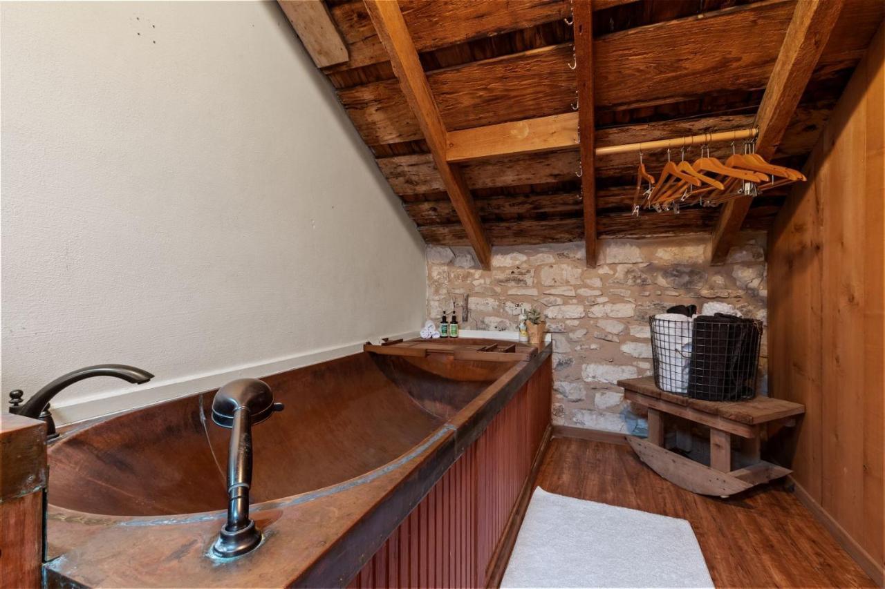 Nimitz Loft Villa Fredericksburg Luaran gambar